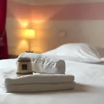 Enzo By Kyriad Direct Hotel