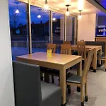 Enzo By Kyriad Direct 2* Neufchâteau