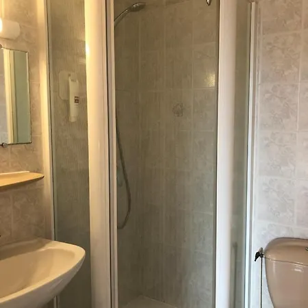 Enzo By Kyriad Direct 2*