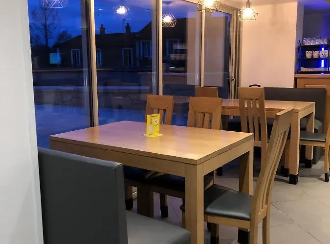 Enzo By Kyriad Direct 2* Neufchâteau