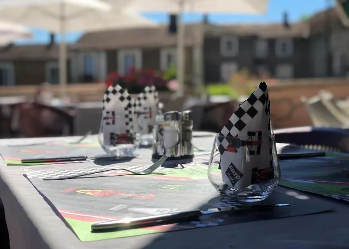 Hotel Enzo By Kyriad Direct Neufchâteau