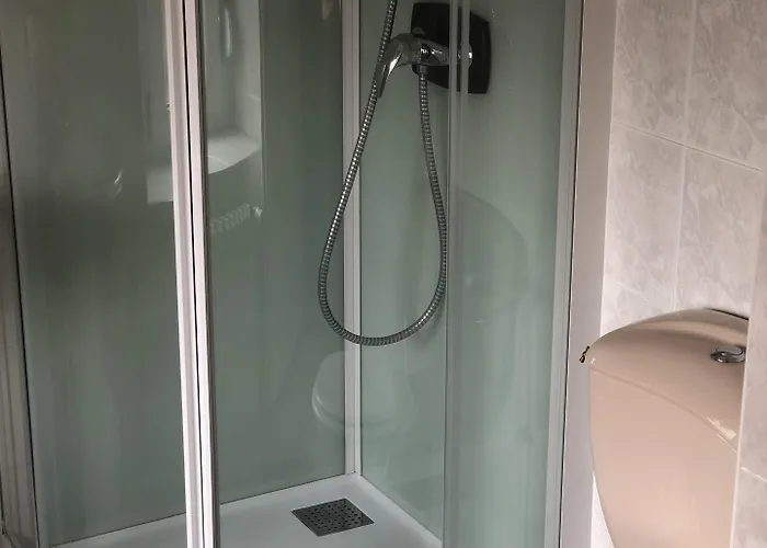 Enzo By Kyriad Direct 酒店