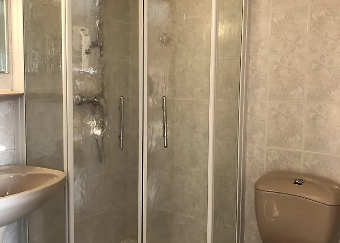 Enzo By Kyriad Direct Hotel Neufchâteau